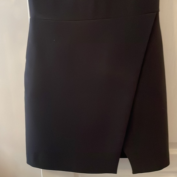 ❤️BR Almost New Sloan Envelope Dress - Picture 5 of 13